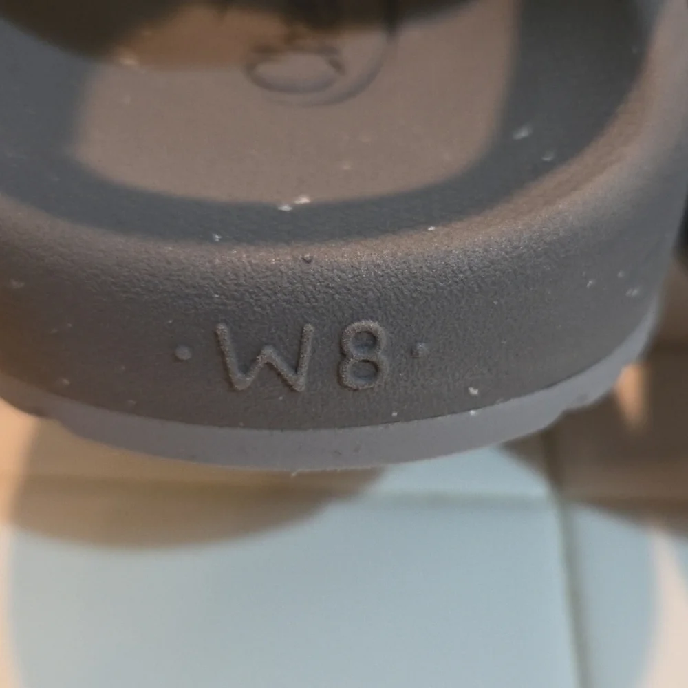 SOLD OUT - Picture 6 of 8